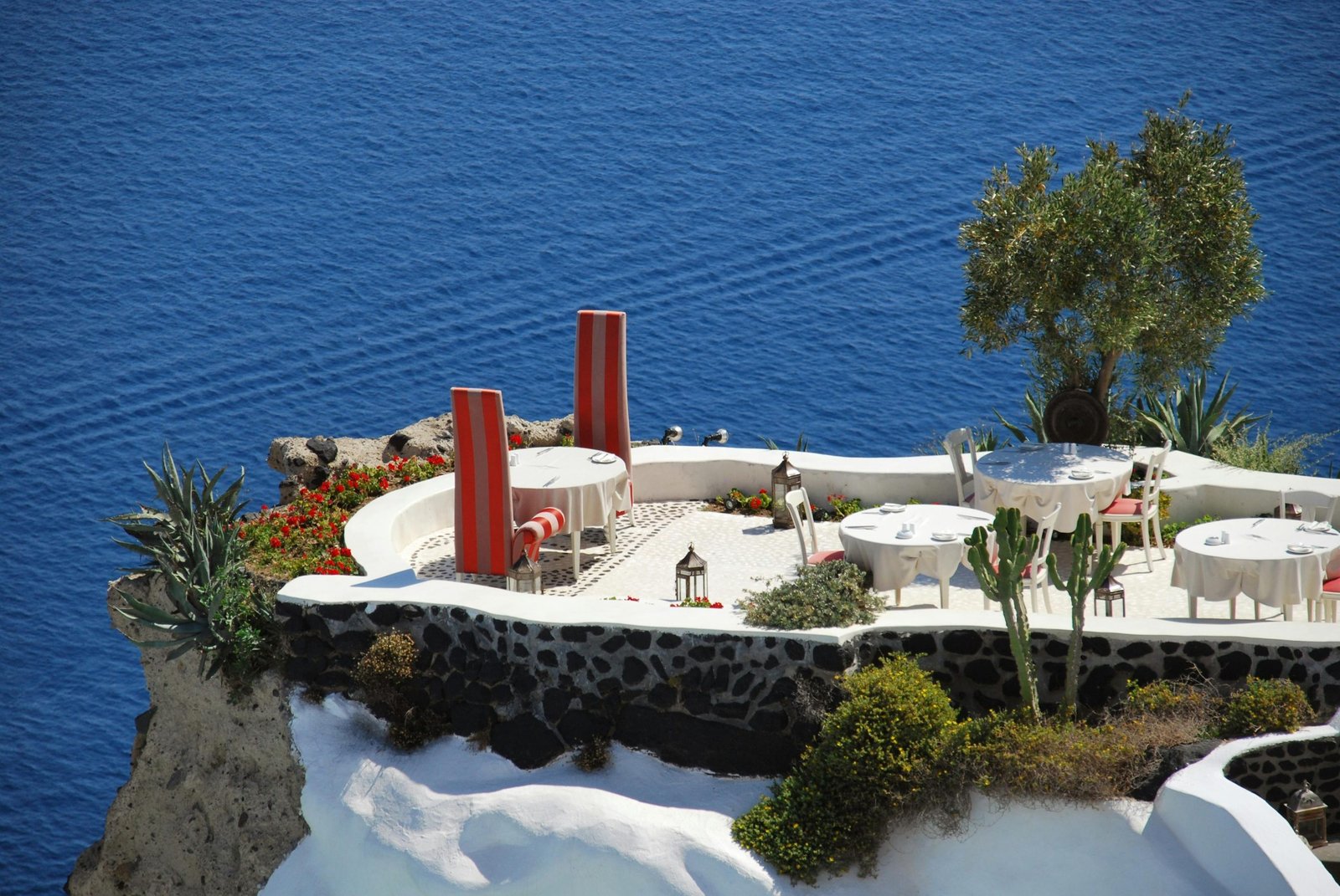 pexels-legioseven-6251212